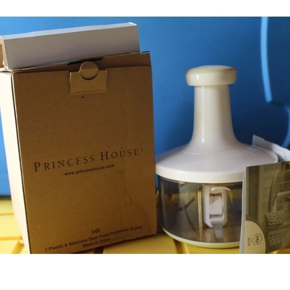 Princess House Other - 345 Princess House 6pc Plastic & SS Food Processor